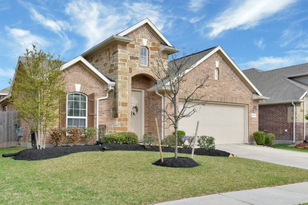 https://CarlynLowery.NewConstructionHomesForYou.com